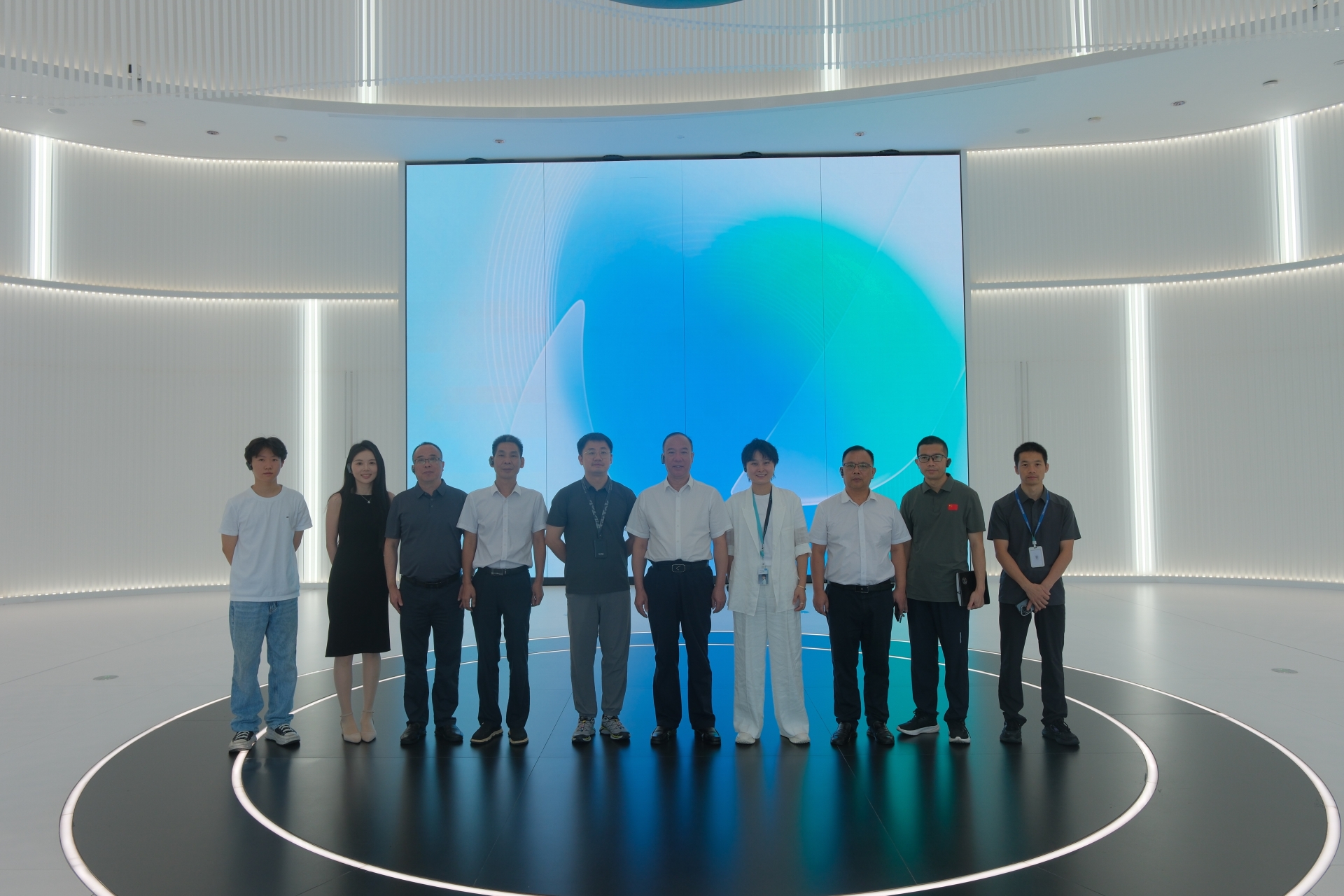 图片2.jpg 图片2.jpg